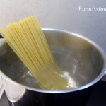 Špagety aglio olio peperoncino