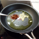 Špagety aglio olio peperoncino