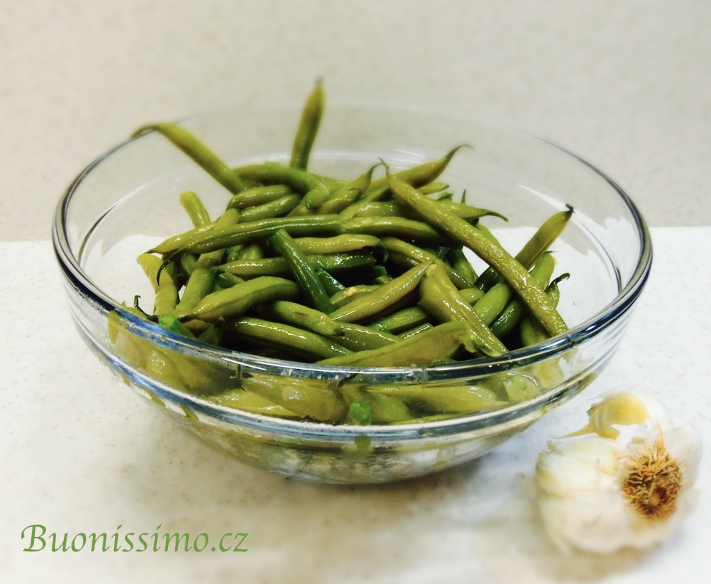 Fazolky na česneku a olivovém oleji