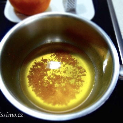 Čaj z pomerančové kůry