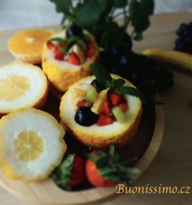 Ovocný salát s cedrátem