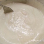 Špaldové muffiny s rebarborou a hořkou čokoládou