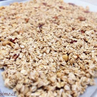 Granola s goji